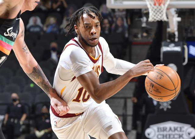 峰时虽然也 峰时虽然也