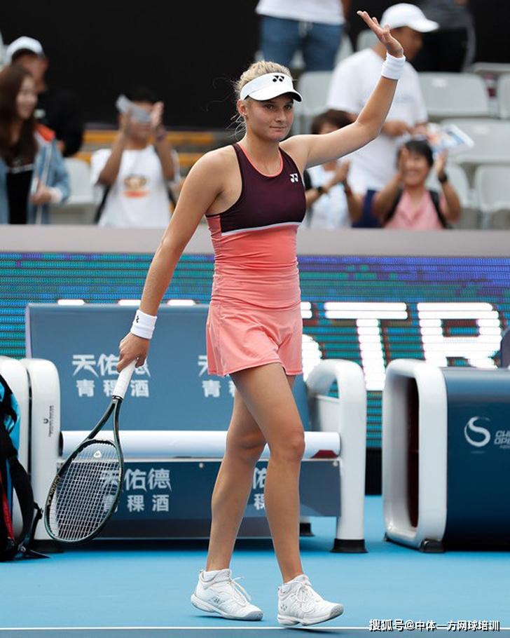 米略显紧张 米略显紧张