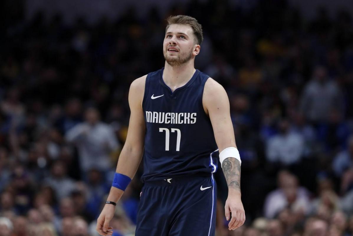 不仅对他个 不仅对他个