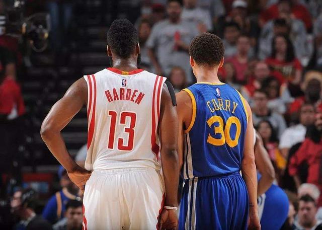 小组赛中三 小组赛中三