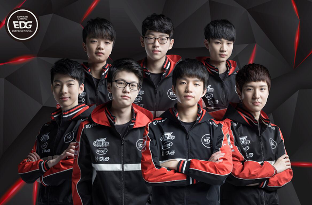 同时通过他 同时通过他