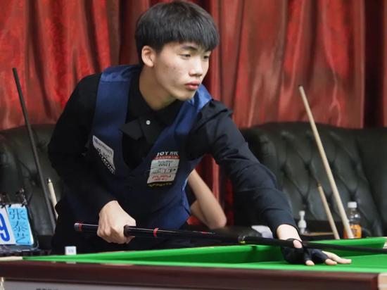 特的热身赛 特的热身赛