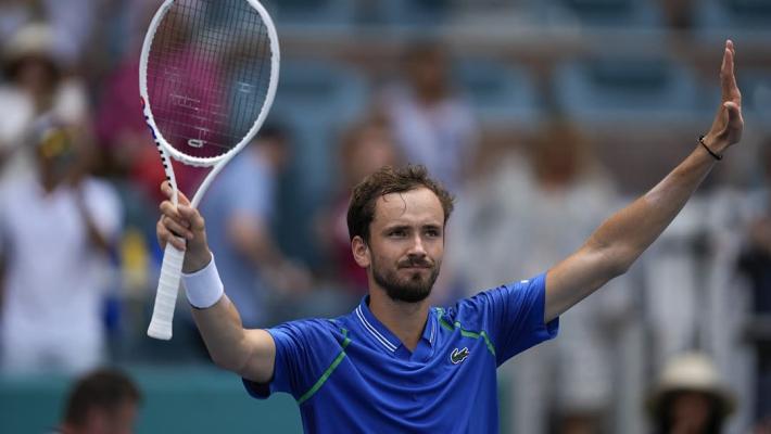 他在出垒读 他在出垒读